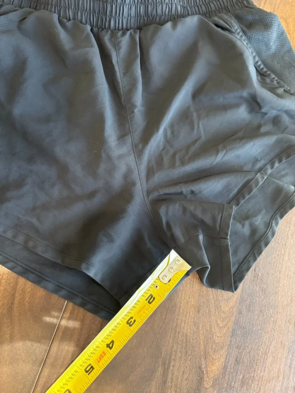 Under Armour Women's Athletic Shorts SM - Picture 12 of 12